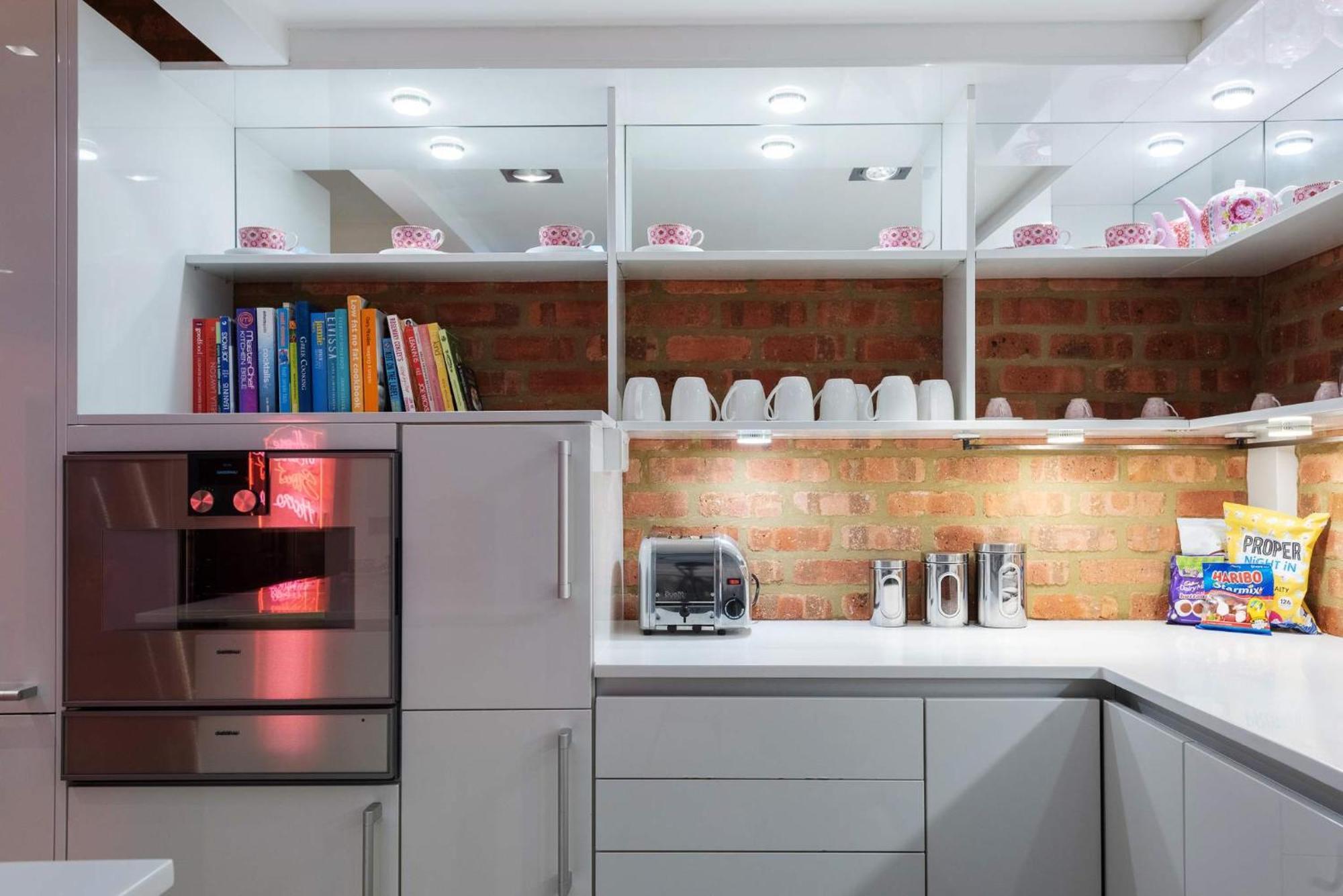 Amazingly Luxurious Loft Apartment, Soho - 3 Bedrooms, 2 Bath & Office Londres