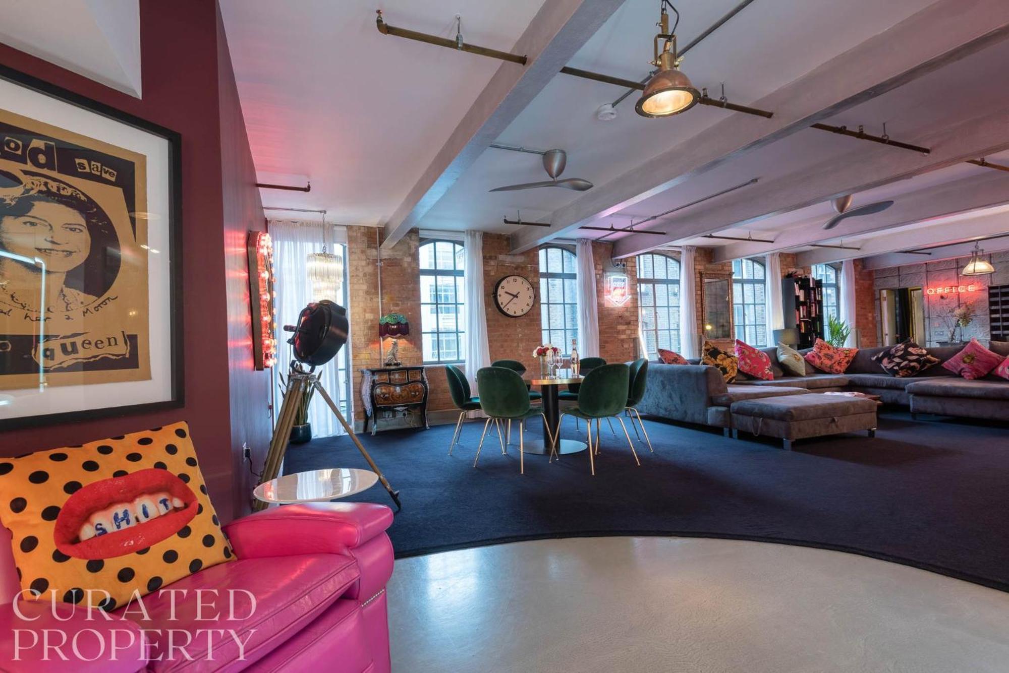 Amazingly Luxurious Loft Apartment, Soho - 3 Bedrooms, 2 Bath & Office