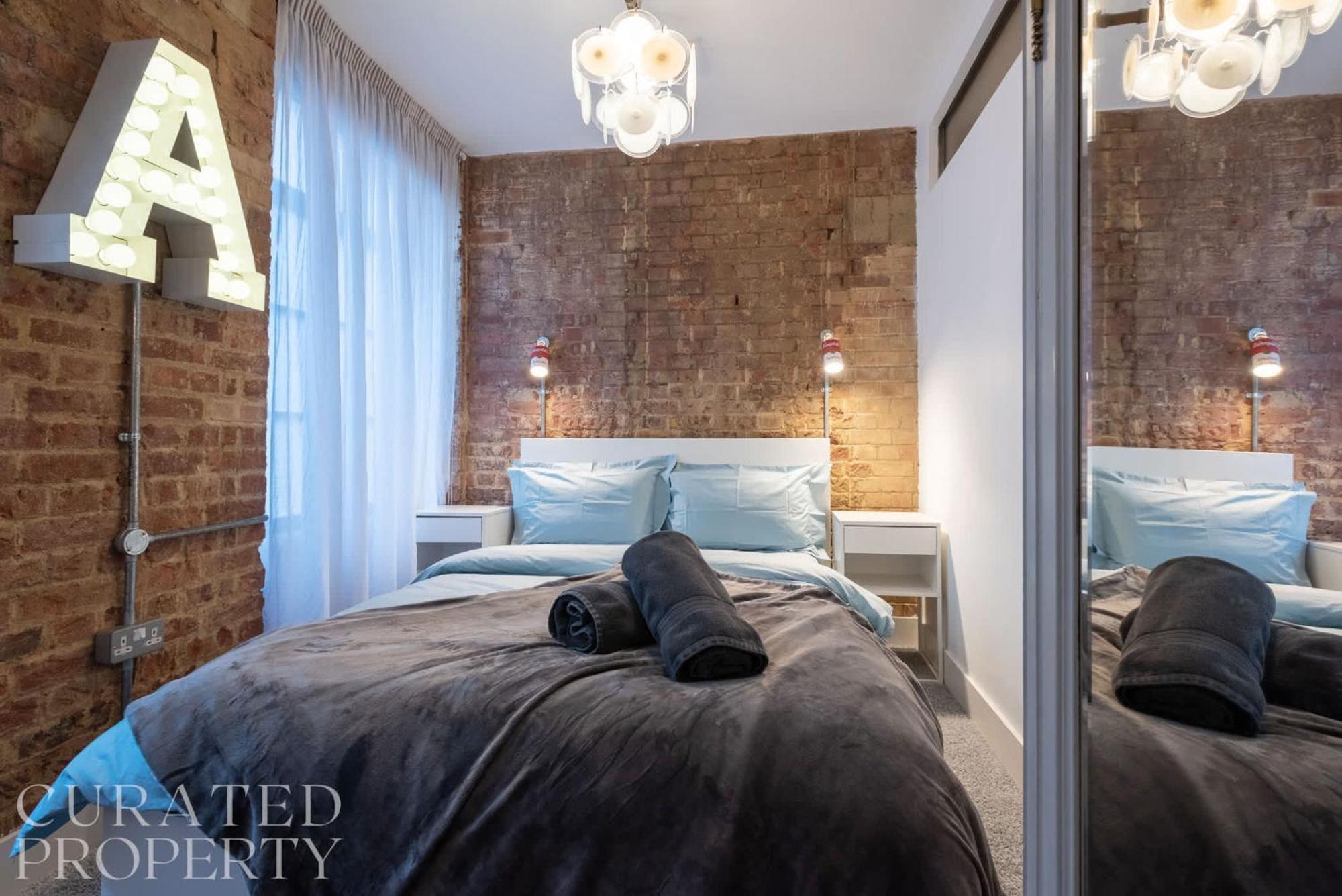 Apartamento Amazingly Luxurious Loft Apartment, Soho - 3 Bedrooms, 2 Bath & Office *