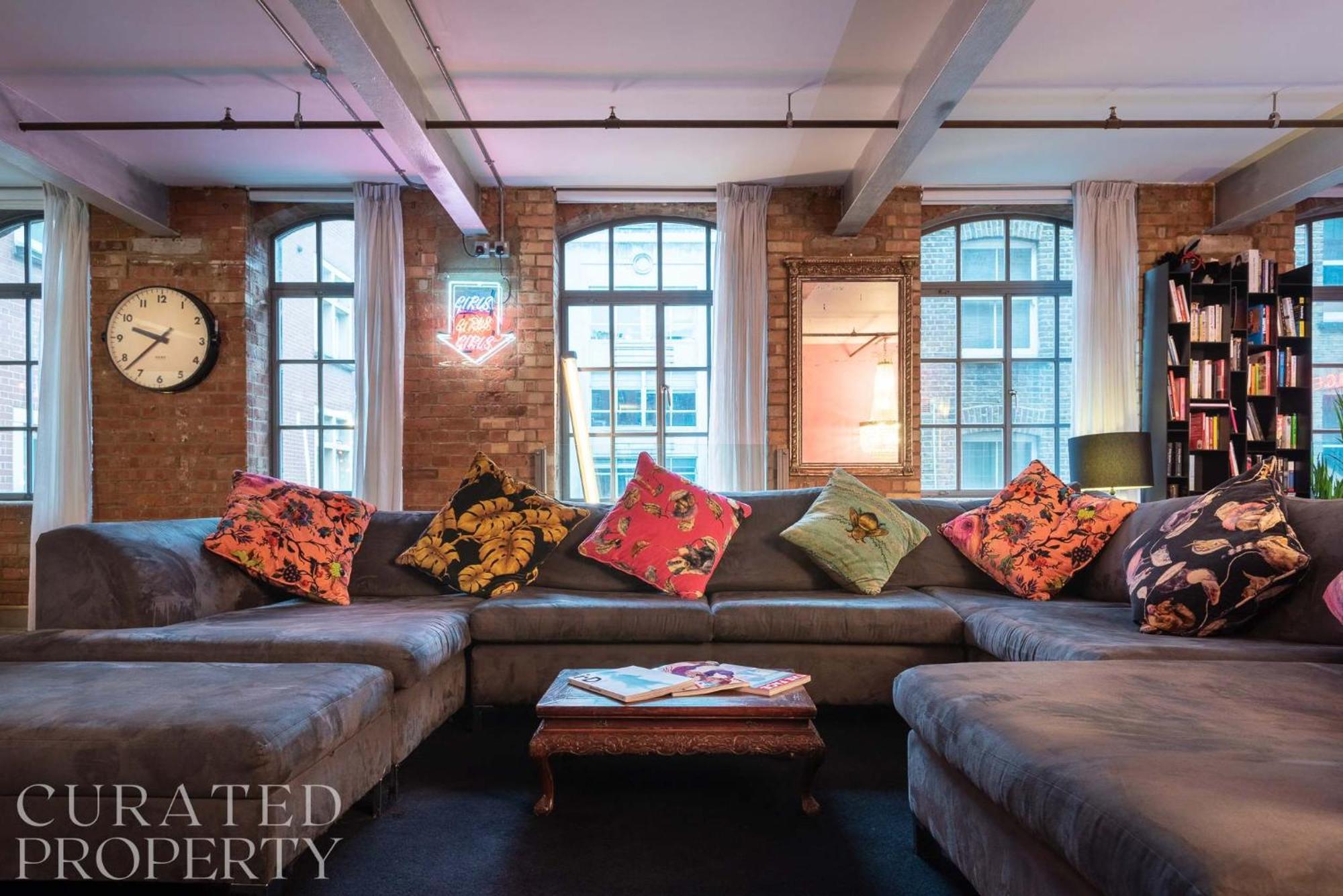 Amazingly Luxurious Loft Apartment, Soho - 3 Bedrooms, 2 Bath & Office * Londres